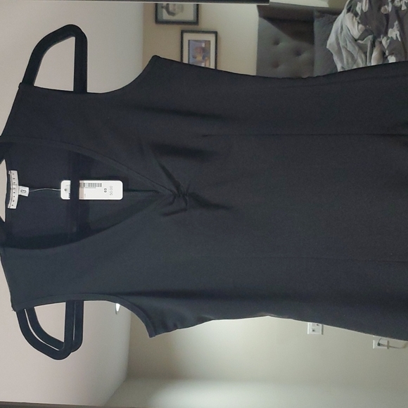 Classy, business lbd - Picture 2 of 2